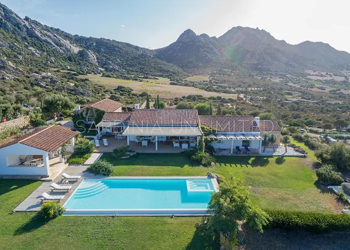 Villa Il Golfo Di Marinella Rudalza